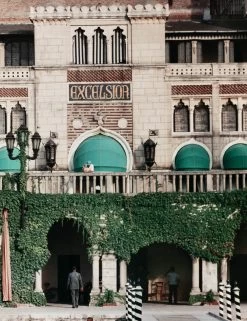 Westin Exclesior Photography Print By Slim Aarons -Furniture Store 236290 001 DET 2