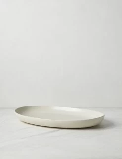 Pacifica Oval Platter By Casafina -Furniture Store CasafinaPacificaOvalPlatter Vanilla 5665 4f799734 4d07 4e9a 999f aac7a4b95d1e