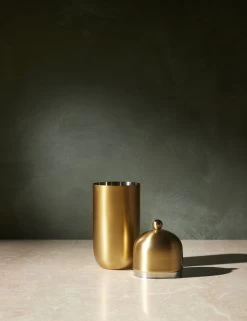 Colin Cocktail Shaker -Furniture Store ColinCocktailShaker 13410 SITECROP