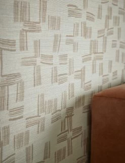 Crossmarks Grasscloth Wallpaper By Élan Byrd -Furniture Store CrossmarksGrassclothWallpaperbyElanByrd Ivory 1909 Lifestyle