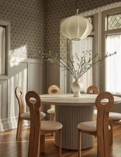 Janna Grasscloth Wallpaper By Sarah Sherman Samuel -Furniture Store Lulu and Georgia 14 DiningRoom2 2048 Lifestyle Janawallpaper Whitdiningchair ardenpendant