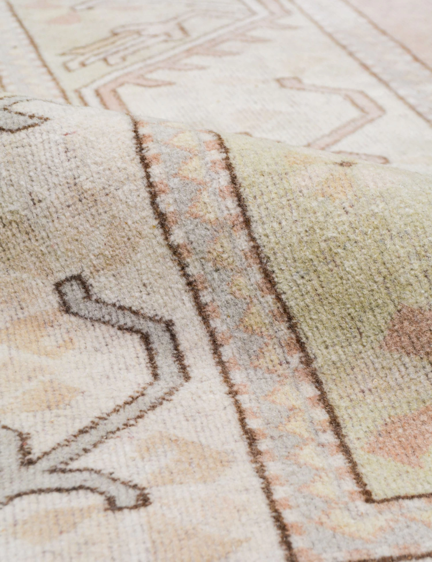 Vintage Turkish Hand-Knotted Wool Rug No. 486, 6' 5" X 9' 4" 3 Vintage Turkish Hand-Knotted Wool Rug No. 486, 6' 5" X 9' 4" - Image 3