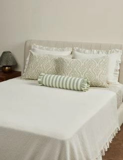 Maebry Cotton Coverlet -Furniture Store Lulu and Georgia MaebryCottonCoverlet Ivory Queen A0660429 4077 LIFESTYLE