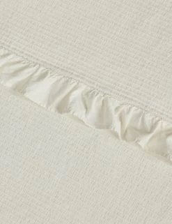 Maebry Cotton Coverlet -Furniture Store Lulu and Georgia MaebryCottonCoverlet Ivory Queen A0660429 4083 LIFESTYLE