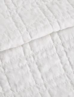 Owen Linen Cotton Coverlet By Pom Pom At Home -Furniture Store Lulu and Georgia PH 4800 WOwenDetail Product 6f840dd9 7dc5 44bb b9b3 044687e15539