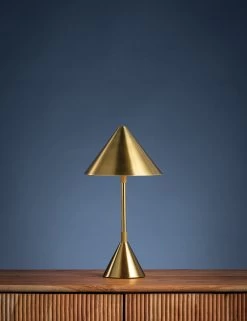 Brasseur Cordless Table Lamp