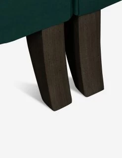 Fabienne Sectional -Furniture Store MADELINE 214 111 11294 40.DI9 Green