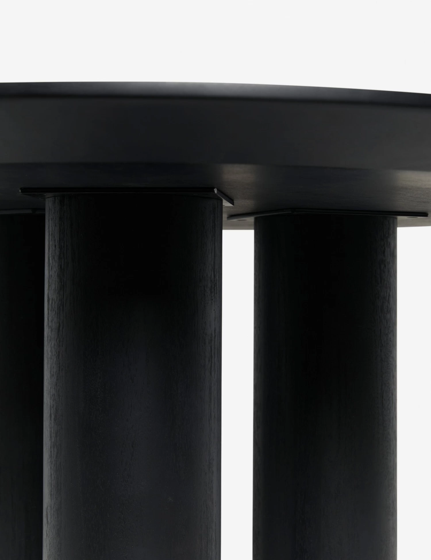 Mojave Round Dining Table 12 Mojave Round Dining Table - Image 12