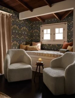 Morris & Co. Strawberry Thief Wallpaper -Furniture Store PillowGallery2 15399 V2 Swatch SITECROP f0946e50 3c18 4ee7 9b22 e955fa214e7f