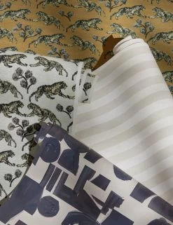 Tiger Grasscloth Wallpaper By Sarah Sherman Samuel -Furniture Store SSSWALLPAPER GROUP 51 SITECROP STUDIOLIFESTYLE 882c858c 5bf6 44fe b114 3840a07917d4