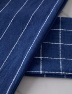 Simple Kitchen Towels (set Of 2) By Farmhouse Pottery -Furniture Store SimpleKitchenTowels NavywithWhite 16324