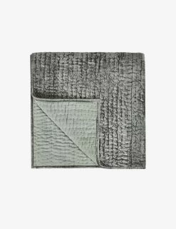 Giulia Quilt -Furniture Store V250135 1