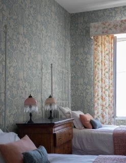 Fig Garden Wallpaper By Scalamandre -Furniture Store WSB 0260FIG RM