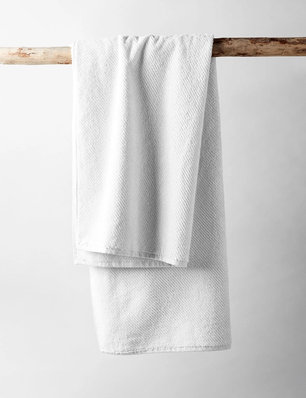 Air Weight Bath Towel By Coyuchi 2 Air Weight Bath Towel By Coyuchi - Image 2