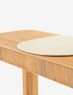 Antonia Desk -Furniture Store jlan 244 det 5 2